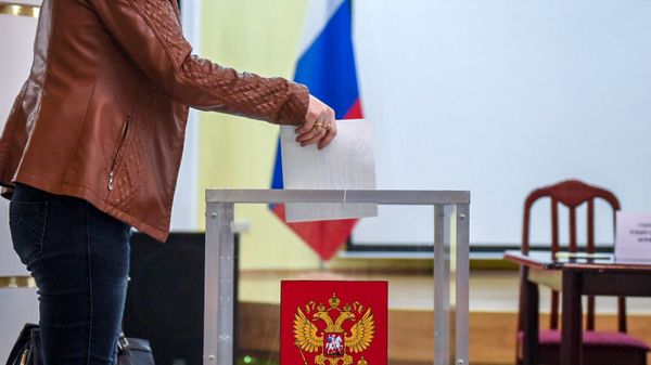 На избирательном участке No8031, Гюмри - Sputnik Армения