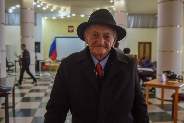 Я свой, пустите: дедушка в Армении хотел проголосовать без российского паспорта - Sputnik Армения