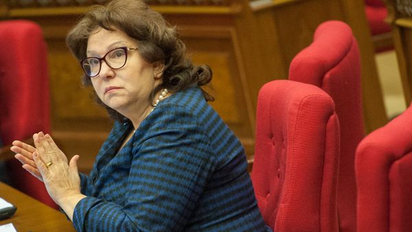 Депутат НС Армении Эрмине Нагдалян - Sputnik Армения