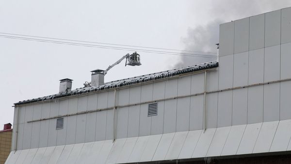 Пожар в торговом центре «Зимняя вишня» в Кемерово Пожар в торговом центре «Зимняя вишня» в Кемерово - Sputnik Армения
