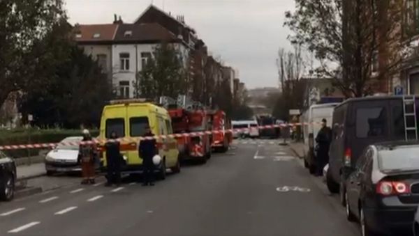СПУТНИК_Полиция в поисках предполагаемого террориста перекрыла улицу в Брюсселе - Sputnik Արմենիա