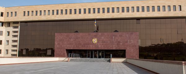 Здание Министерства обороны Армении Здание Министерства обороны Армении - Sputnik Армения