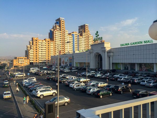 Взрыв или нечто другое: что стало причиной толчков в ереванском торговом центре Dalma? - Sputnik Армения