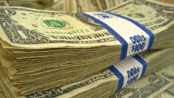 200 долларов США - Sputnik Արմենիա
