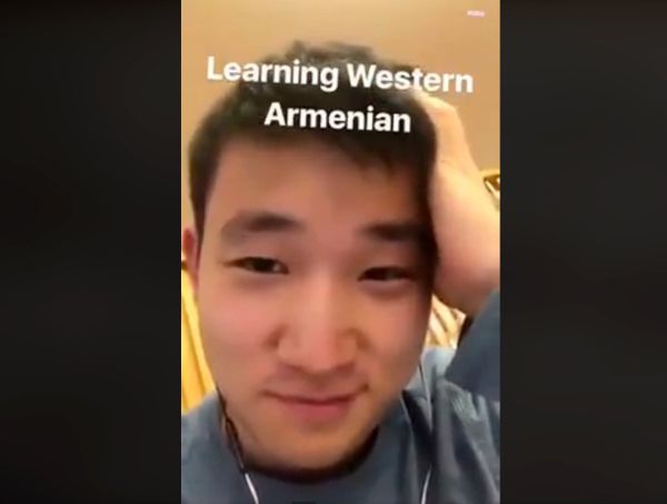 Майкл Хе осваивает западноармянский язык Майкл Хе осваивает западноармянский язык - Sputnik Արմենիա