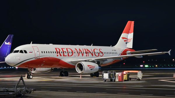 Самолет Airbus A320-233 авиокомпании Red Wings - Sputnik Армения