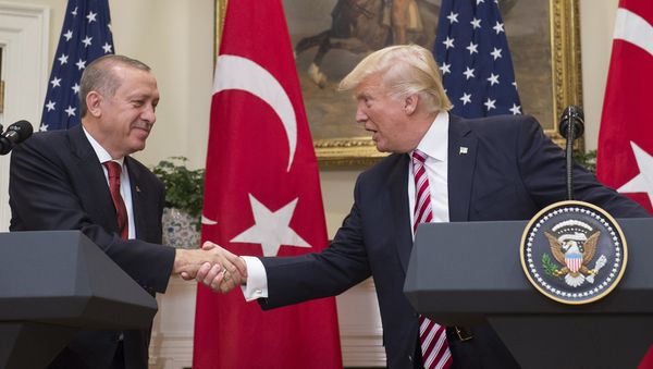 Президенты Турции Реджеп Тайип Эрдоган и США Дональд Трамп - Sputnik Армения