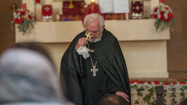 Пасха в церкви Святой Богоматери Катогике, Ереван - Sputnik Армения