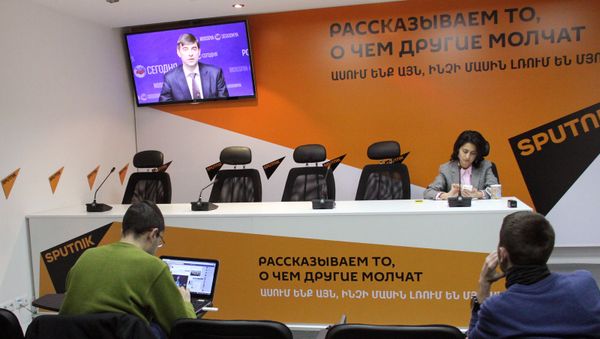 Пресс-конференция зампредседателя ГД РФ Сергея Железняка - Sputnik Армения