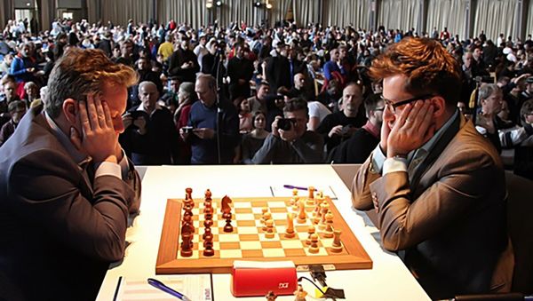 Партия Аронян-Найдич на шахматном турнире GRENKE Chess Classic - Sputnik Армения