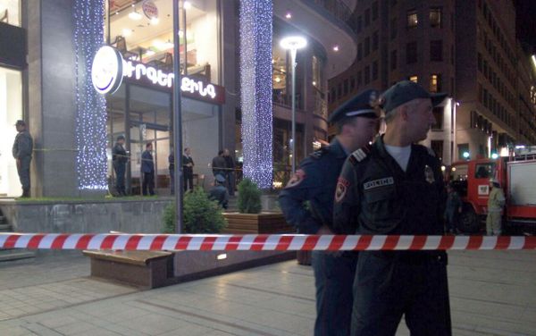 Взрыв в ресторане Бургер кинг в Ереване - Sputnik Армения