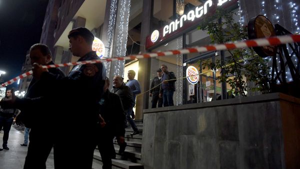 Взрыв в ресторане Бургер кинг в Ереване - Sputnik Արմենիա