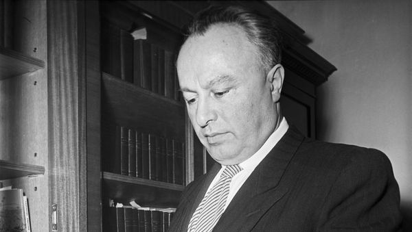 Академик Академии наук СССР Анушаван Агафонович Арзуманян. Академик Академии наук СССР Анушаван Агафонович Арзуманян. - Sputnik Армения
