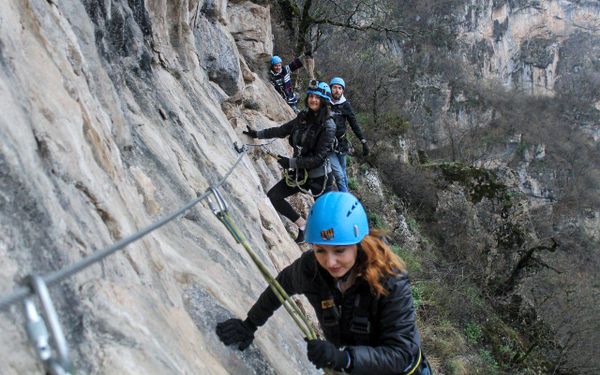 Аттракцион Via Ferrata в экстрим парке Yell Аттракцион Via Ferrata в экстрим парке Yell - Sputnik Армения
