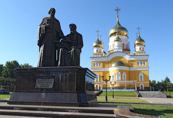 Памятник святым Кириллу и Мефодию в Саранске - Sputnik Армения