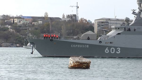 Спутник_Ракетные корабли после испытаний под музыку пришвартовались в порту Севастополя - Sputnik Армения