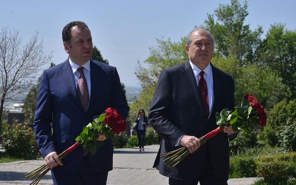 Արմեն Սարգսյանը Եռաբլուրում - Sputnik Արմենիա