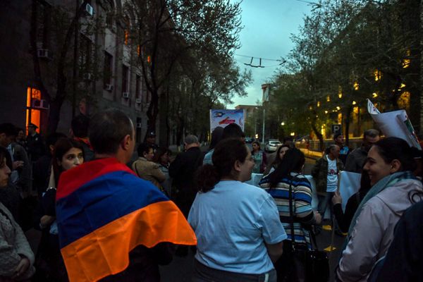 Акция протеста у здания РПА (11 апреля 2018). Ереван - Sputnik Армения