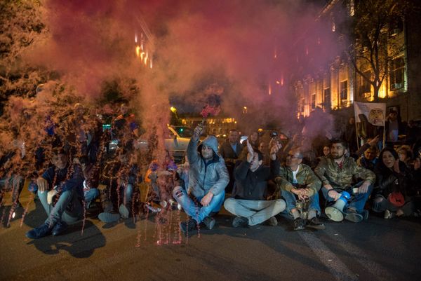 Акция протеста у здания РПА (11 апреля 2018). Ереван - Sputnik Армения