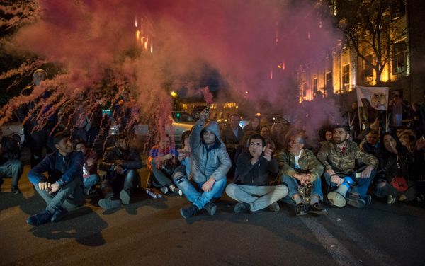 Акция протеста у здания РПА (11 апреля 2018). Ереван - Sputnik Армения