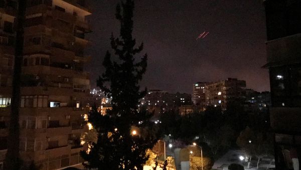 Зенитный огонь над Дамаском (14 апреля 2018). Сирия Зенитный огонь над Дамаском (14 апреля 2018). Сирия - Sputnik Արմենիա