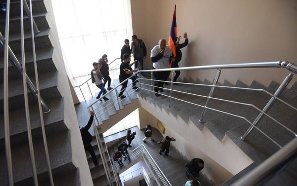 Հանրային ռադիոյի շենքում - Sputnik Արմենիա