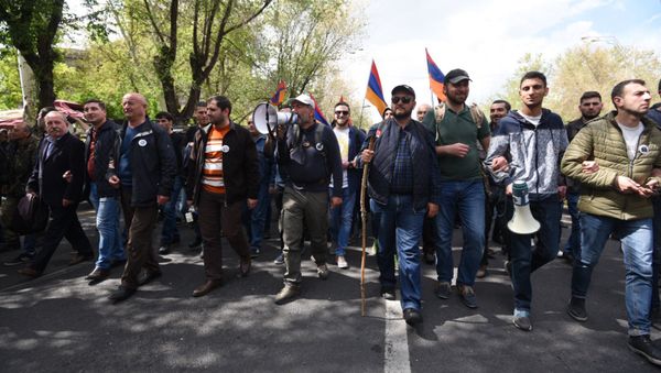 Шествие оппозиции в центре Еревана - Sputnik Армения
