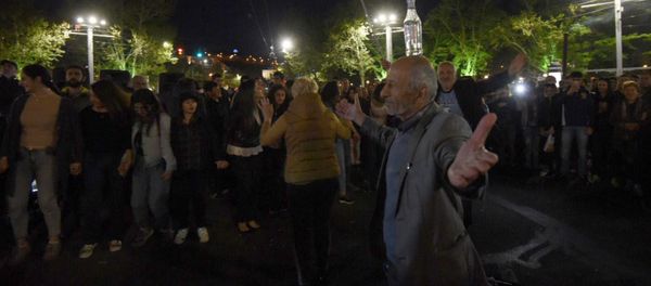 Акция протеста на пл. Франции в Ереване Акция протеста на пл. Франции в Ереване - Sputnik Армения