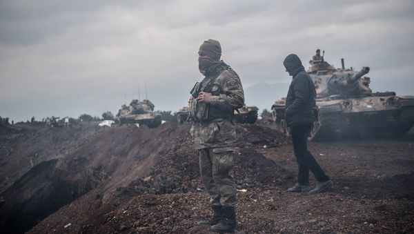 Солдаты турецкой армии на Турецко-сирийской границе (21 января 2018). Хассе, провинции Хатай, Турция Солдаты турецкой армии на Турецко-сирийской границе (21 января 2018). Хассе, провинции Хатай, Турция - Sputnik Армения