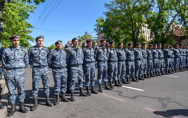 Ситуация на проспекте Баграмян (16 апреля 2018). Ереван - Sputnik Армения