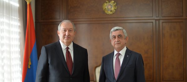 Президент и премьер-министр Армении Армен Саркисян и Серж Саргсян Президент и премьер-министр Армении Армен Саркисян и Серж Саргсян - Sputnik Արմենիա