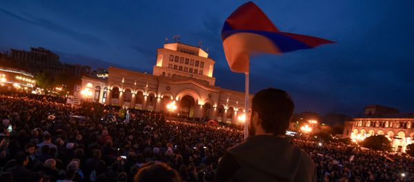 Митинг на Площади Республики (20 апреля 2018). Ереван Митинг на Площади Республики (20 апреля 2018). Ереван - Sputnik Армения
