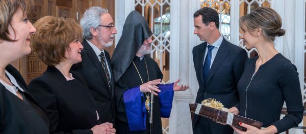 Президент Сирии Башар Асад принял представителей армянской общины (23 апреля 2018). Ереван Президент Сирии Башар Асад принял представителей армянской общины (23 апреля 2018). Ереван - Sputnik Армения