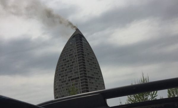 Пожар в здании Trump Tower в Баку - Sputnik Արմենիա