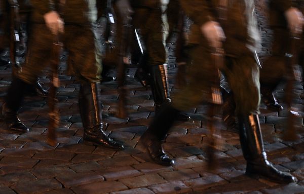 Военнослужащие парадных расчетов на репетиции военного парада на Красной площади, посвященного 73-й годовщине Победы в Великой Отечественной войне - Sputnik Армения