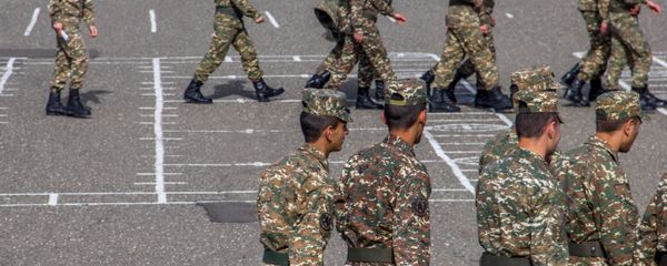 Солдаты на плацу - Sputnik Արմենիա