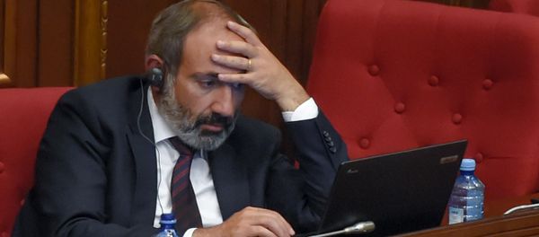 Никол Пашинян на специальном заседании парламента по выборам нового премьер-министра Армении (1 мая 2018). Еревaн - Sputnik Արմենիա