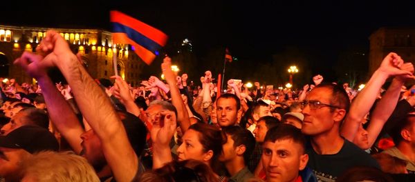 Ինչպես են մարդիկ հրապարակում արձագանքել Նիկոլ Փաշինյանի` վարչապետ չընտրվելու լուրին Ինչպես են մարդիկ հրապարակում արձագանքել Նիկոլ Փաշինյանի` վարչապետ չընտրվելու լուրին - Sputnik Արմենիա