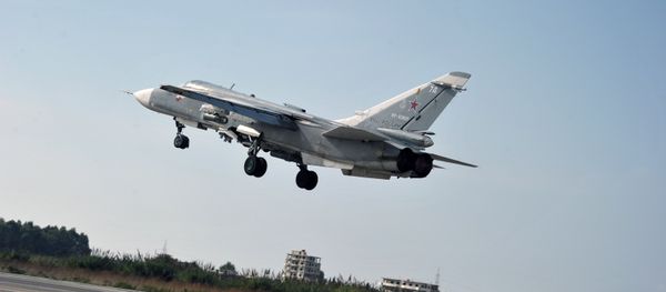 Самолеты ВКС РФ на авиабазе Хмеймим в Сирии Самолеты ВКС РФ на авиабазе Хмеймим в Сирии - Sputnik Армения
