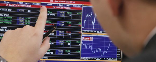 Работа Московской межбанковской валютной биржи (ММВБ) Работа Московской межбанковской валютной биржи (ММВБ) - Sputnik Армения