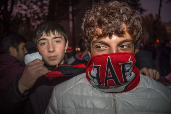 Акция протеста армянских футбольных фанатов  (First Armenian Front (FAF)), требующих отставки президента Федерации футбола Армении Рубена Айрапетяна - Sputnik Армения