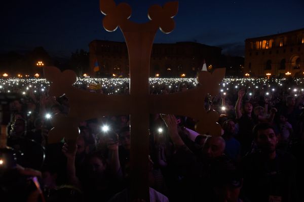 Митинг на площади Республики (2 мая 2018). Еревaн - Sputnik Армения