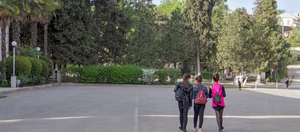 Девочки после уроков в Мартуни, Арцах Девочки после уроков в Мартуни, Арцах - Sputnik Արմենիա