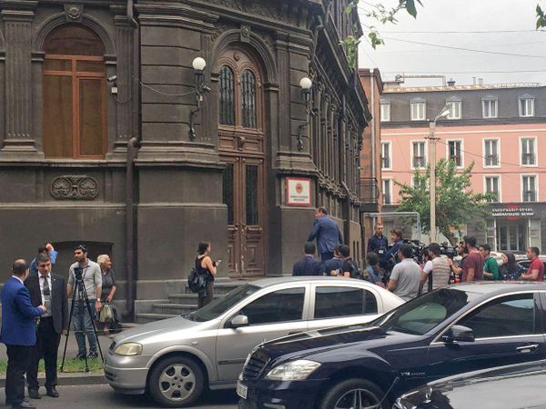 Здание Республиканской Партии Армении Здание Республиканской Партии Армении - Sputnik Армения