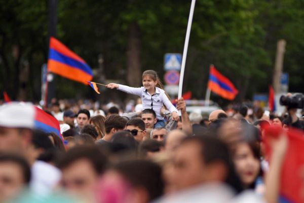 Сторонники Никола Пашиняна собираются на площади Республики (8 мая 2018). Еревaн - Sputnik Армения