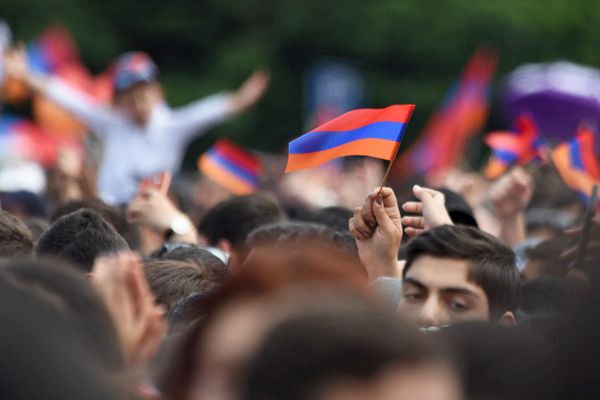 Площадь Республики после выбора Никола Пашиняна премьер-министром Армении (8 мая 2018). Еревaн - Sputnik Армения