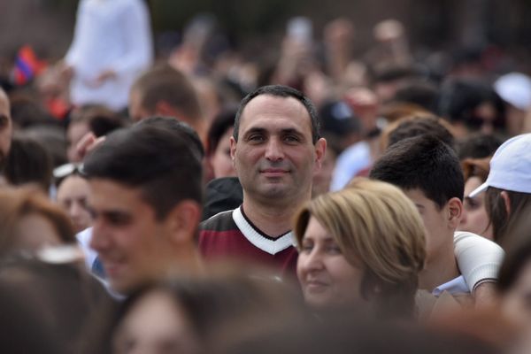 Площадь Республики после выбора Никола Пашиняна премьер-министром Армении (8 мая 2018). Еревaн - Sputnik Армения