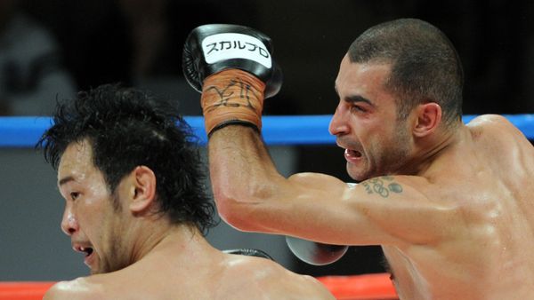 Поединок на звание чемпиона мира по версии WBC между действующим чемпионом Синсуке Яманака и Виком Дарчиняном (6 аперля 2012). Токио, Япония Поединок на звание чемпиона мира по версии WBC между действующим чемпионом Синсуке Яманака и Виком Дарчиняном (6 аперля 2012). Токио, Япония - Sputnik Արմենիա