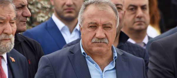Сасун Микаелян на параде Победы в Арцахе (9 мая 2018). Степанакерт - Sputnik Արմենիա