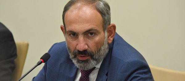 Пресс-конференция премьер-министра Армении Никола Пашиняна в Карабахе (9 мая 2018). Степанакерт - Sputnik Армения